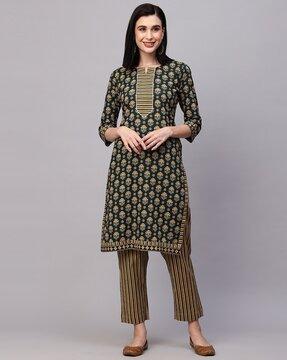 women floral print straight kurta with pants