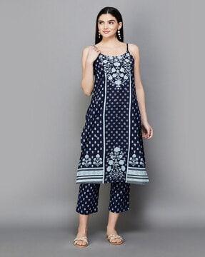 women floral print straight kurta with pants