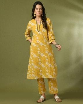 women floral print straight kurta with pants