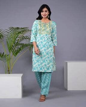 women floral print straight kurta with pants