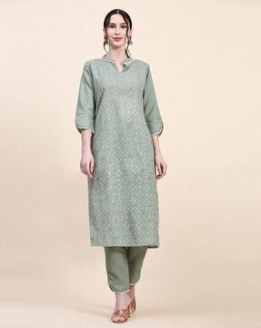 women floral print straight kurta with pants