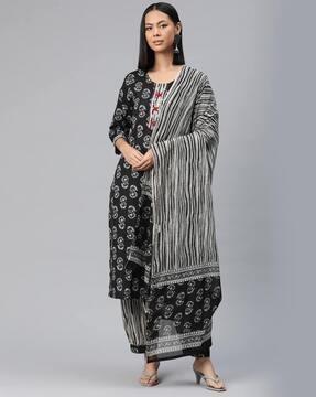 women floral print straight kurta with patiala & dupatta