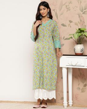 women floral print straight kurta