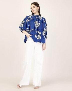 women floral print top with tie-up