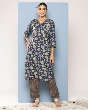 women floral print v-neck straight kurta with pants