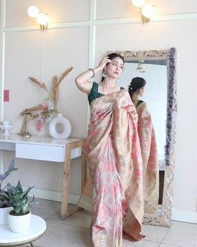 women floral saree with contrast border