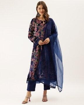 women floral straight kurta set