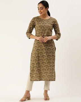 women floral straight kurta with round neck