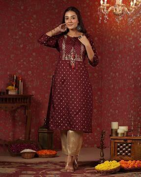 women floral woven round-neck straight kurta