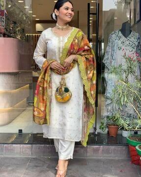 women floral woven straight kurta with pants & dupatta