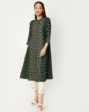 women foil print a-line kurta