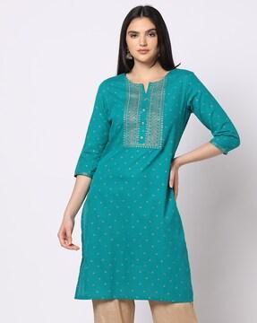 women foil print straight kurta