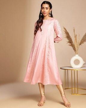 women foil print straight kurta