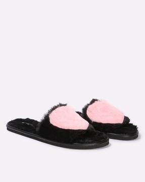 women fur slides