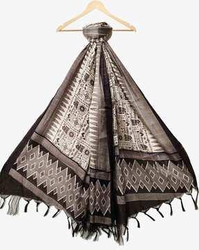 women geometric print dupatta with tassels
