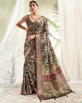 women geometric print saree with contrast border