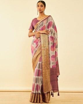 women geometric print saree with tassels