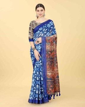 women geometric print saree with tassels