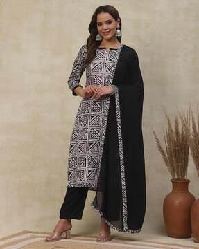 women geometric print straight kurta set