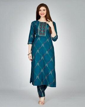 women geometric print straight kurta with pants