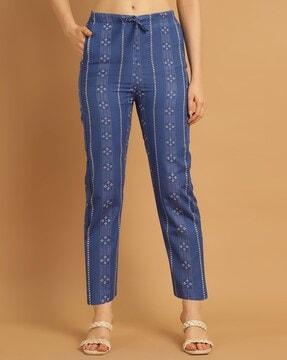 women geometric woven straight fit pants