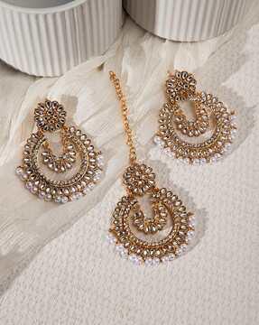 women gold-plated stone-studded mang tika with earrings