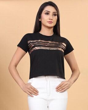 women graphic crop top with round neck