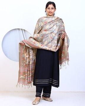 women graphic print dupatta