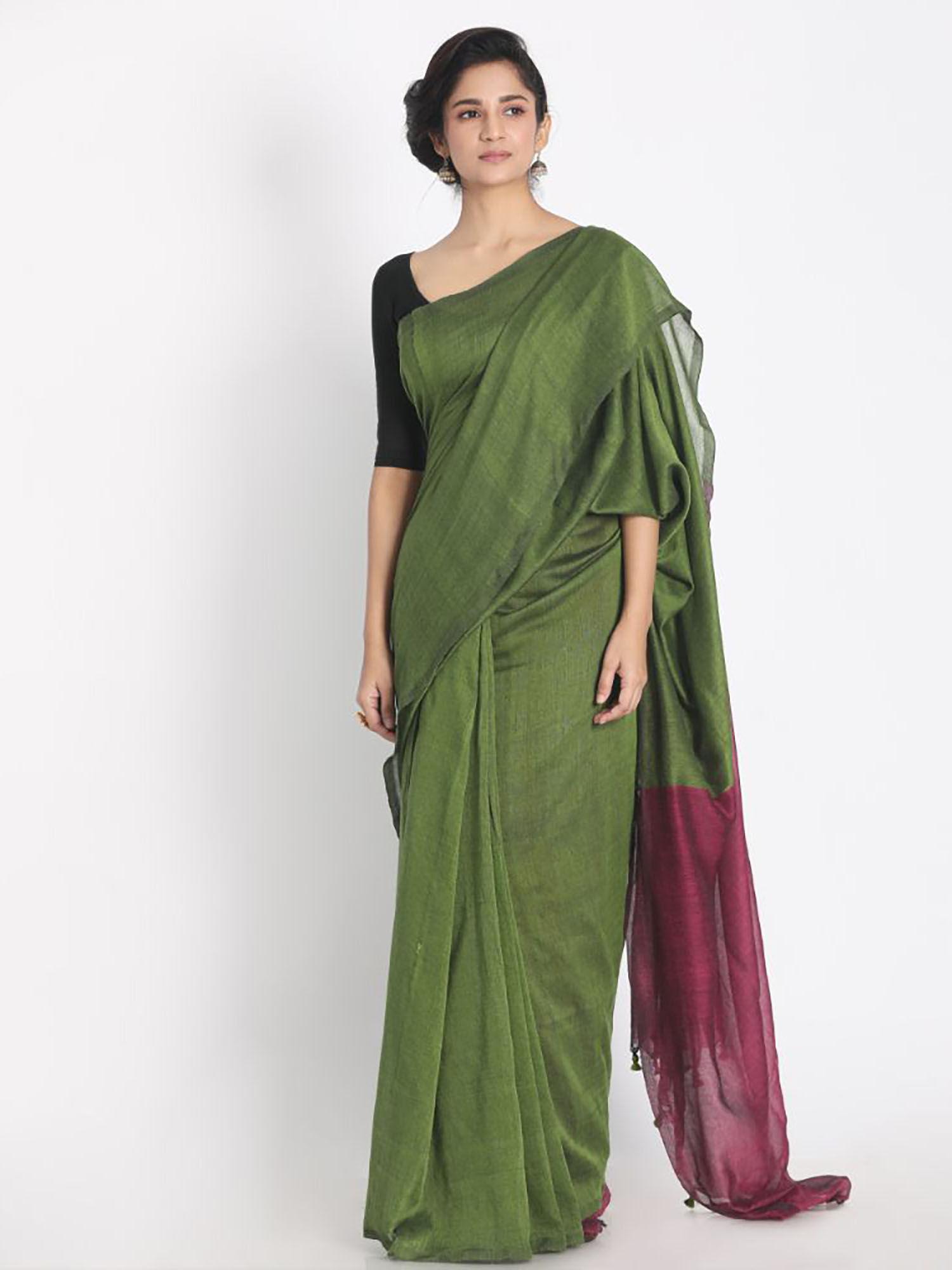 women green colorblock saree with unstitched blouse