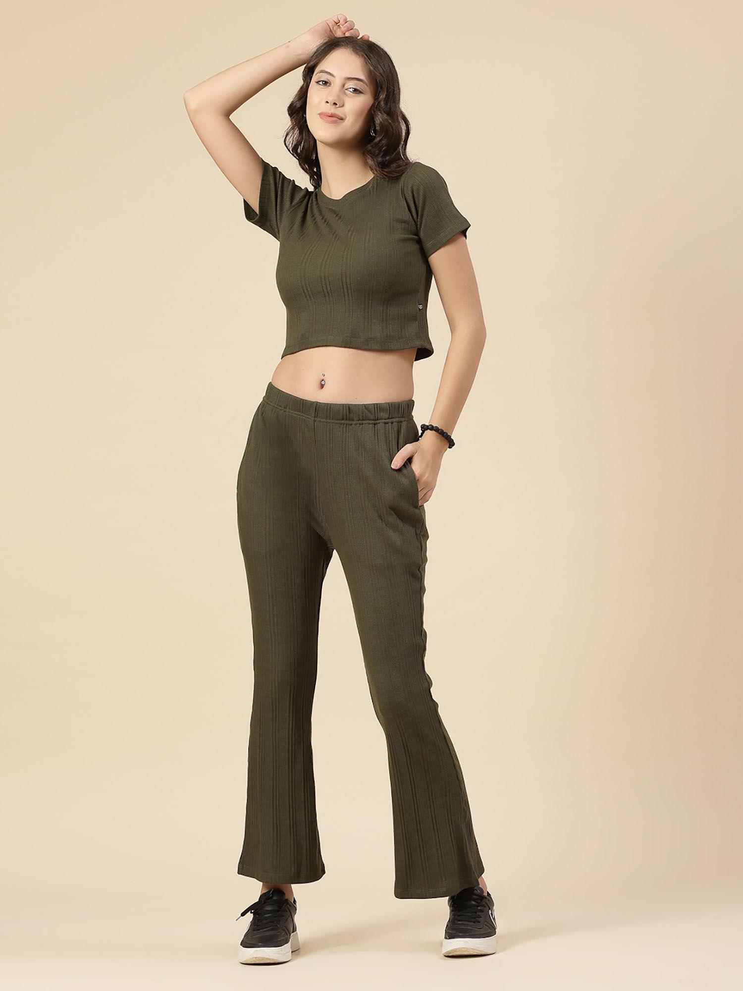 women green drop needle top and trousers (set of 2)