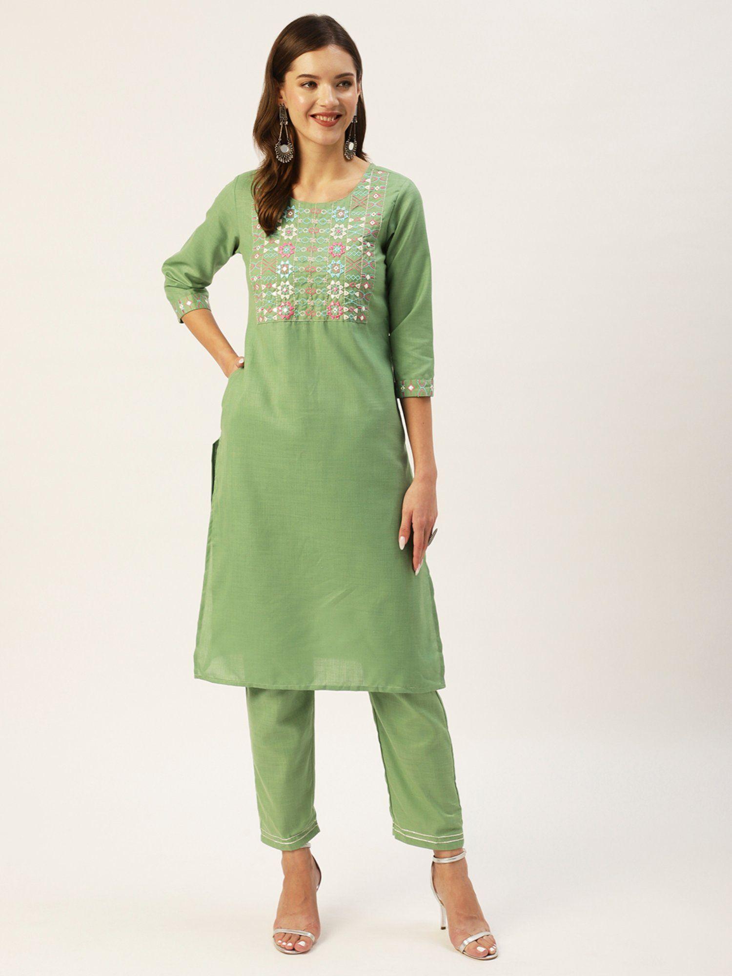 women green ethnic motifs embroidered mirror work kurta with trousers (set of 2)