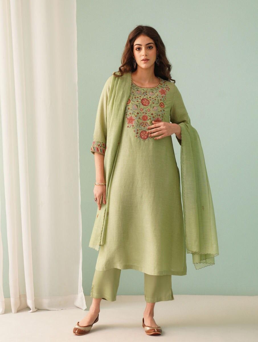women green linen round neck straight kurta with pants