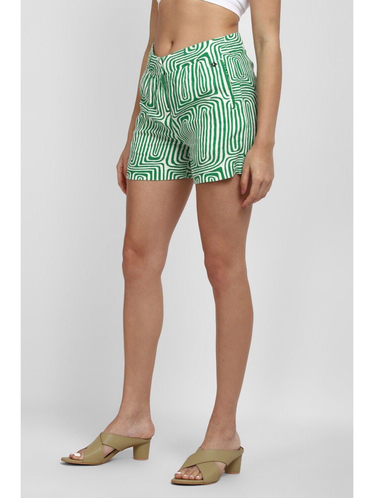 women green print regular fit shorts