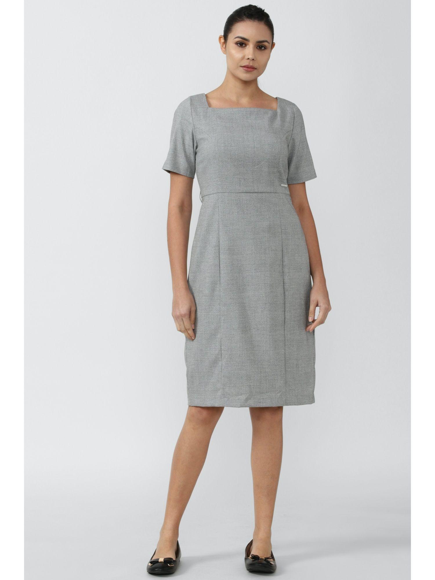 women grey dress