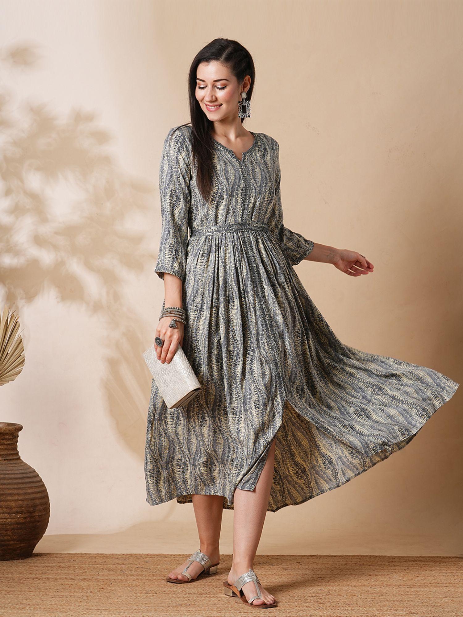 women grey embroidered neckline tie-dye pattern front slit a-line fusion midi dress with belt