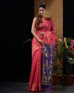 women handwoven jamdani saree with contrast pallu