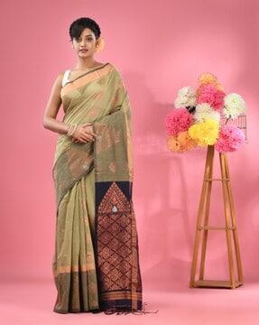 women handwoven saree with contrast border