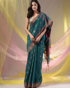 women handwoven saree with contrast border