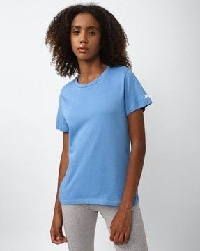 women heathered regular fit round-neck t-shirt