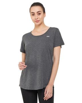 women heathered relaxed fit round-neck t-shirt