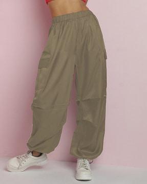 women high-rise baggy fit cargo pants