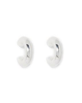 women hoop earrings