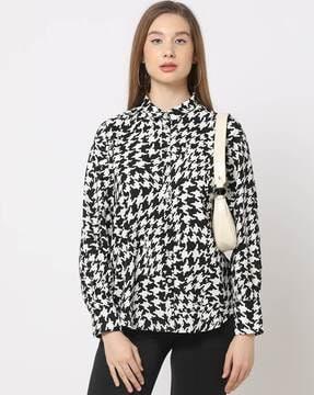 women houndstooth print top