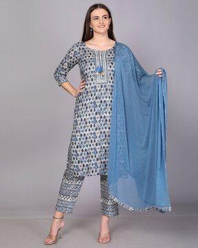 women ikat print straight kurta set with dupatta