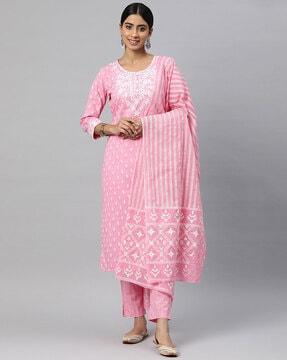 women ikat print straight kurta with pants & dupatta