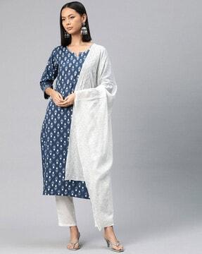 women ikat print straight kurta with pants & dupatta