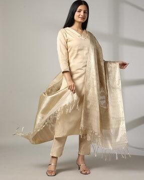 women jacquard weave dupatta