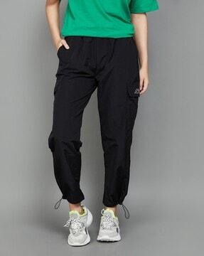 women joggers with insert pockets