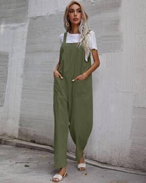 women jumpsuit with patch pockets