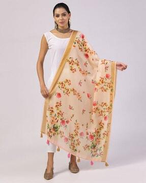 women kalamkari print dupatta with tassels